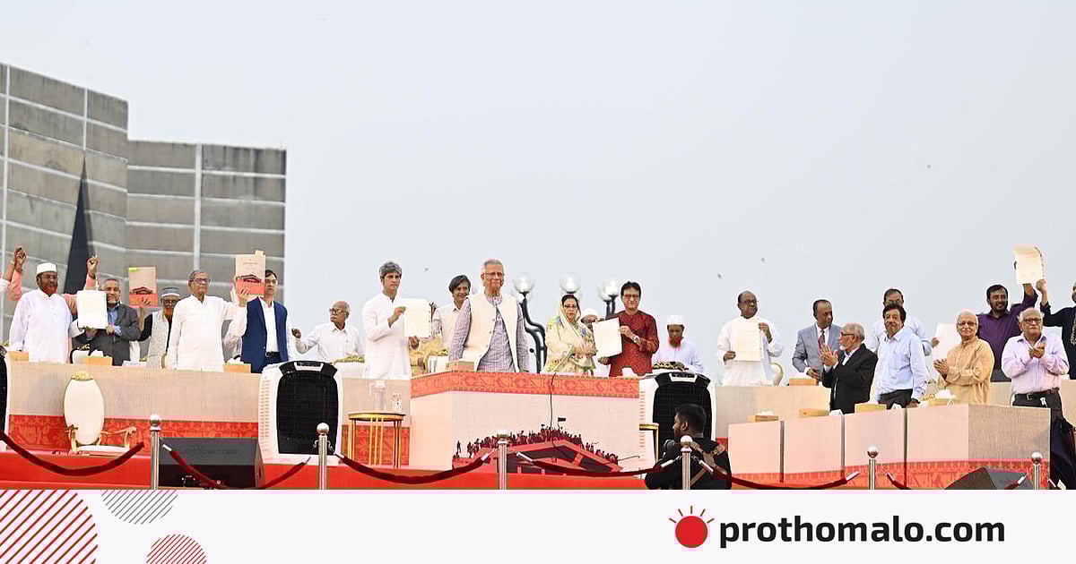 Qattiq trans bekasi Pastdan korilgan qizlarning yalangoch fotosuratlari