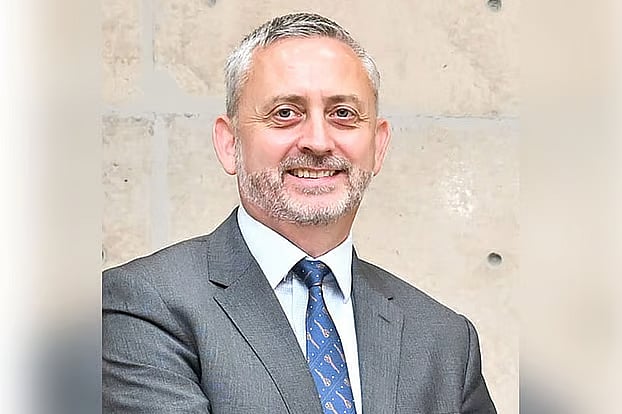 বাংলাদেশে নিযুক্ত ইউরোপীয় ইউনিয়নের (ইইউ) রাষ্ট্রদূত মাইকেল মিলার