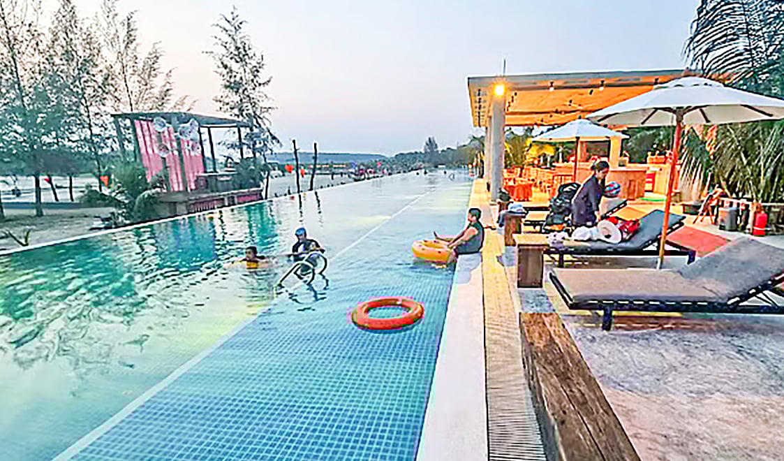 সুইমিংপুল