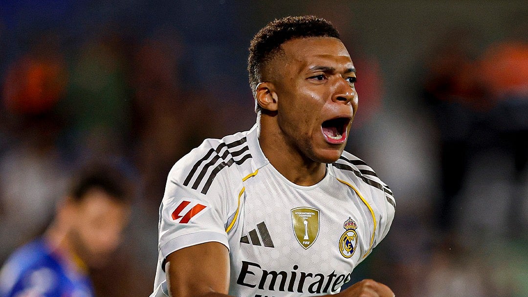 গোলের পর এমবাপ্পের উদ্‌যাপন