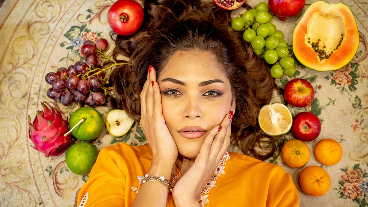 নিয়মিত ফল খেলে ত্বক ও চুল থাকবে সুন্দর