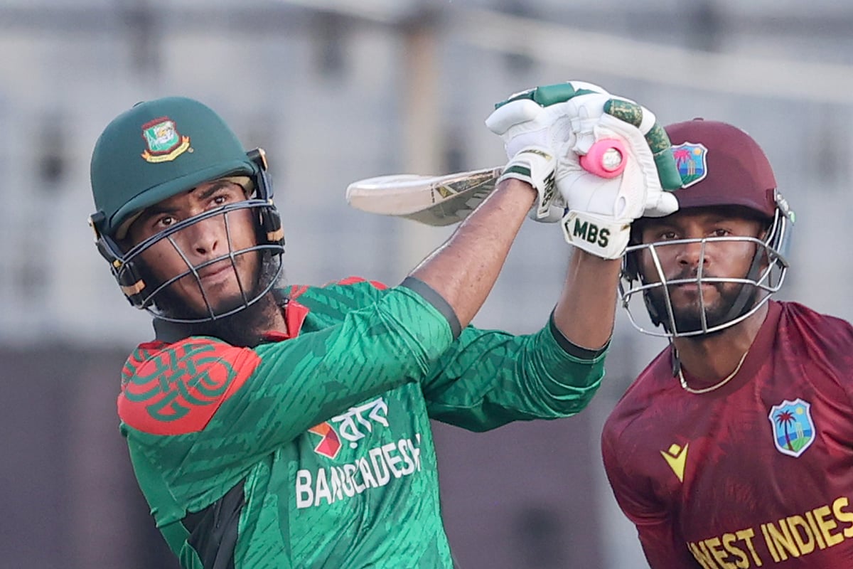 সুপার ওভারে রিশাদকে ব্যাটিংয়ে না দেখে বিস্মিত ওয়েস্ট ইন্ডিয়ানরাও