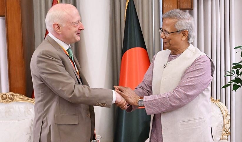 রাষ্ট্রীয় অতিথি ভবন যমুনায় প্রধান উপদেষ্টা অধ্যাপক মুহাম্মদ ইউনূসের সঙ্গে সৌজন্য সাক্ষাৎ করেন নবনিযুক্ত জার্মান রাষ্ট্রদূত রুডিগার লোটজ