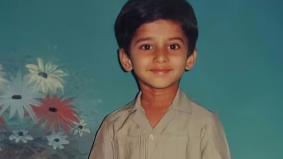 শৈশবে প্রভাস। ইনস্টাগ্রাম থেকে