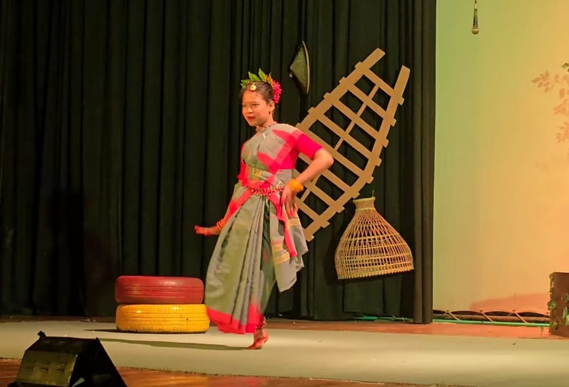 এক পায়ে নেচে নতুন কুঁড়ির জাতীয় মঞ্চে এসেছে নওরিন