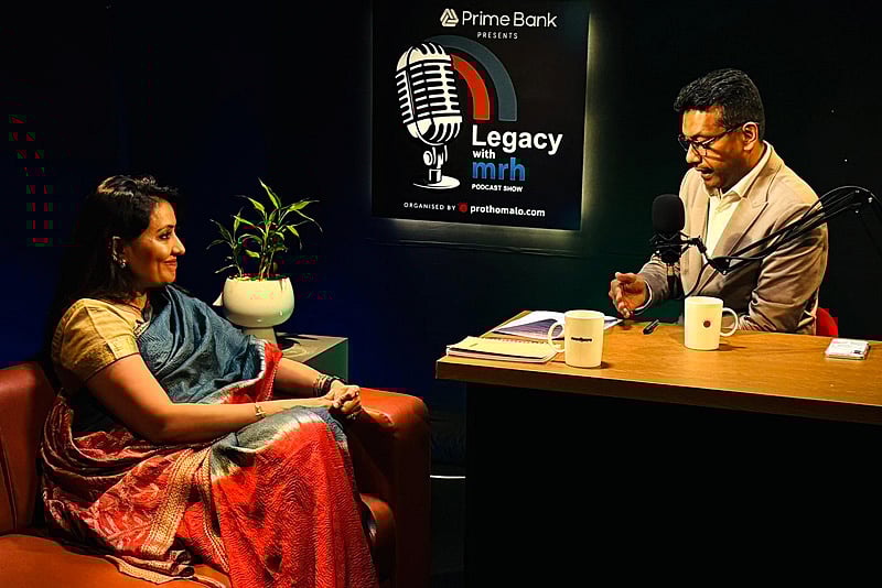 Yetuk ayollar va ogil bolalar ortasidagi jinsiy aloqa