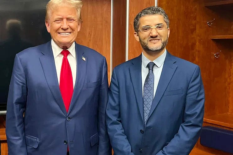 মার্কিন প্রেসিডেন্ট ডোনাল্ড ট্রাম্পের সঙ্গে কুয়েতের রাষ্ট্রদূত হিসেবে মনোনীত হ্যামট্রাম্ক শহরের মেয়র আমের গালিব