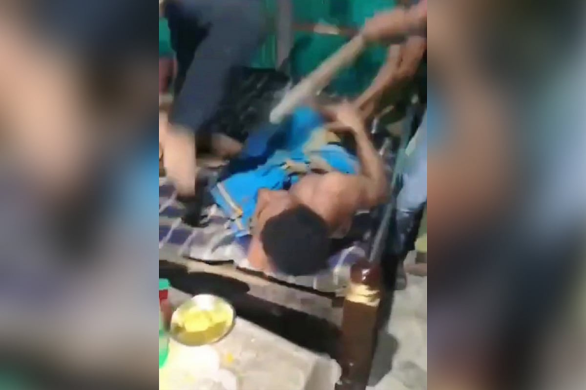 যুবককে নির্যাতনের দৃশ্য সামাজিক মাধ্যমে ছড়িয়ে পড়ে