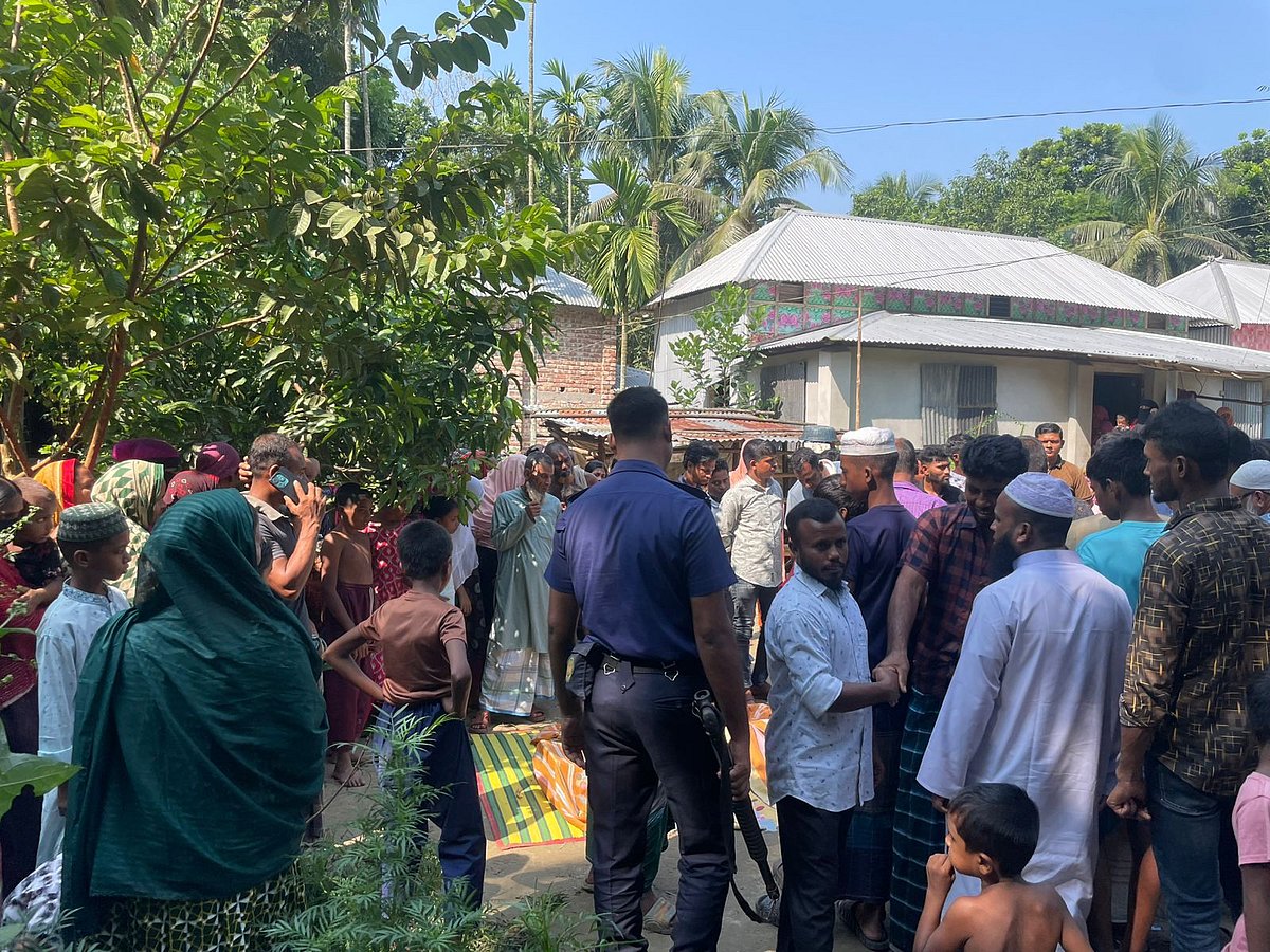 আখখেতের বাঁশে ঝুলন্ত অবস্থায় নববিবাহিত বরের লাশ উদ্ধার করা হয়। আজ শুক্রবার সকালে ফরিদপুরের সালথা উপজেলার পিসনাইল গ্রামে