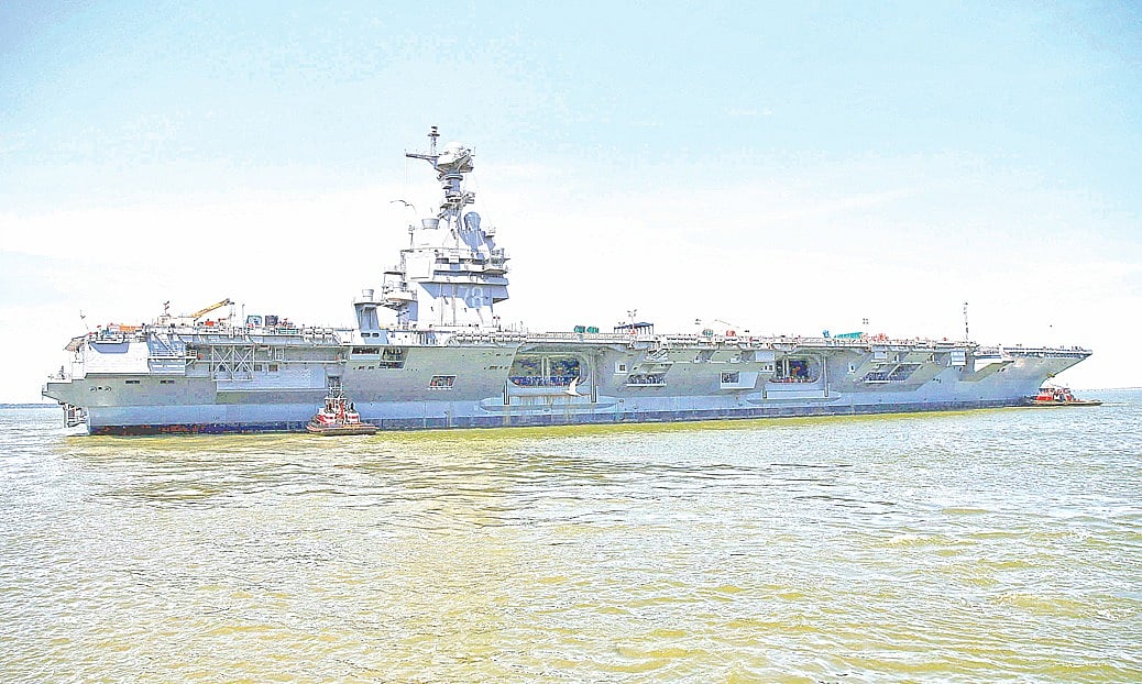 শক্তি প্রদর্শনে যুক্তরাষ্ট্রের বিমানবাহী রণতরি ইউএস জেরাল্ড আর ফোর্ড (সিভিএন-১৮) ভেনেজুয়েলার জলসীমায় পাঠানো হচ্ছে।