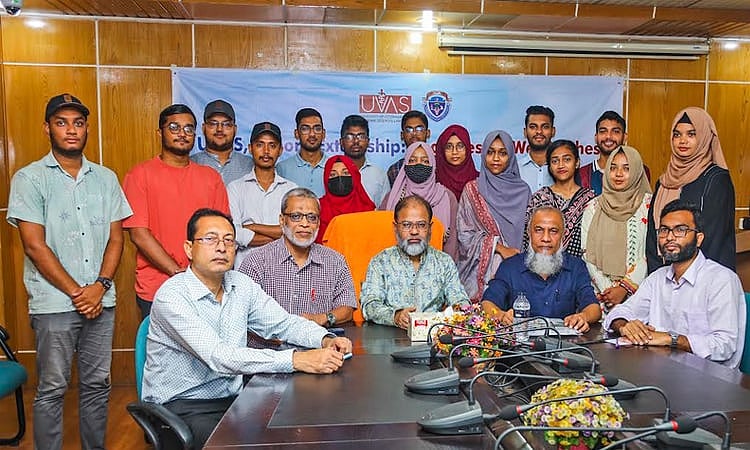 সিভাসুর প্রশাসনিক ভবনের সম্মেলনকক্ষে ডিভিএম শিক্ষার্থীদের পাকিস্তানে ইন্টার্নশিপ প্রোগ্রামে অংশগ্রহণের পূর্বপ্রস্তুতি উপলক্ষে এক অনুষ্ঠানের আয়োজন করা হয়