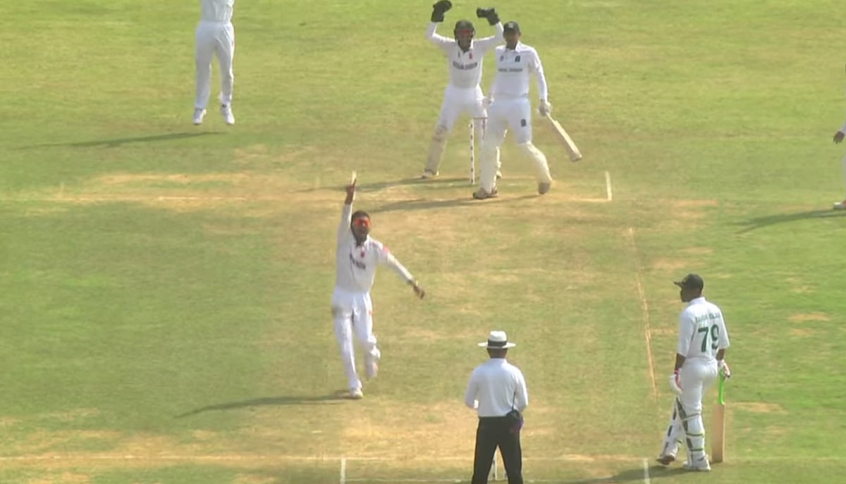 বরিশাল বিভাগের বিপক্ষে হ্যাটট্রিক করেছেন আফিফ হোসেন