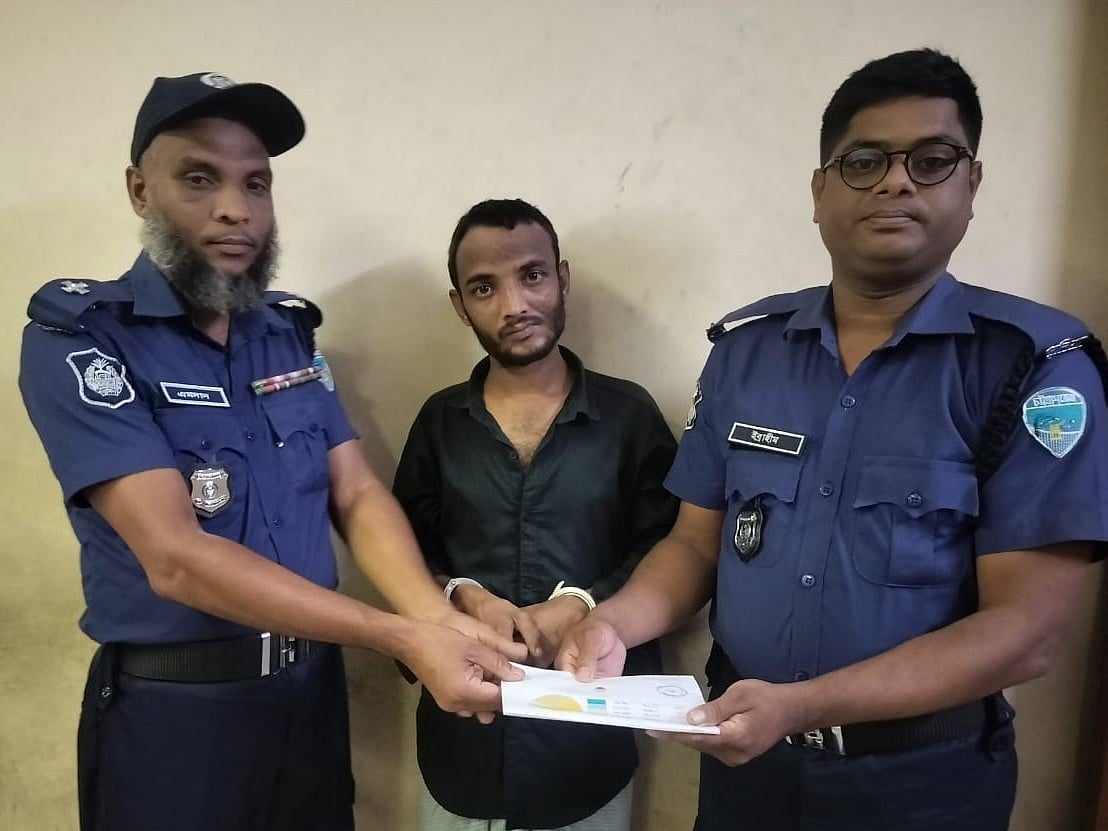 মন্দির থেকে চুরি হওয়া সোনাসহ গ্রেপ্তার আসামি