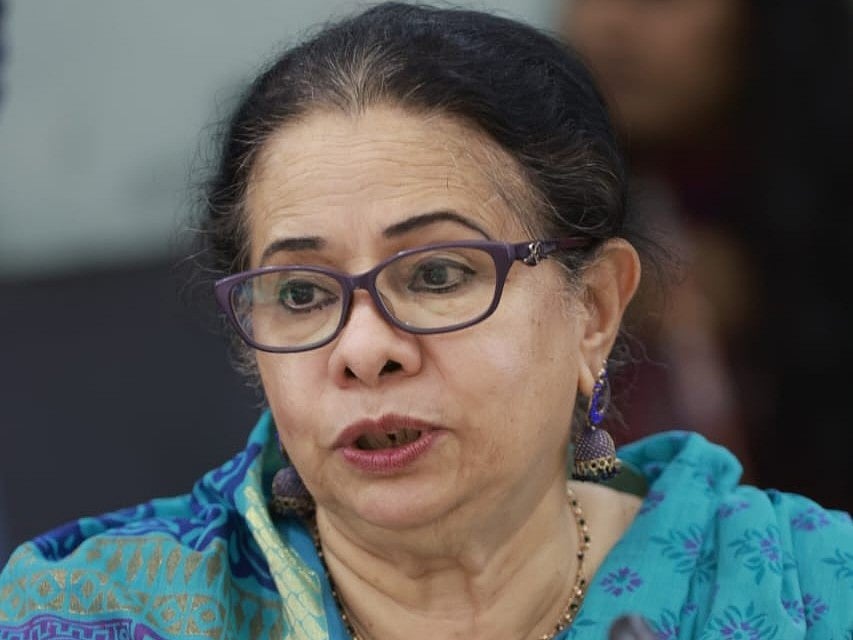 ‘অন্তর্ভুক্তিমূলক ও সুষ্ঠু জাতীয় সংসদ নির্বাচন: রাজনৈতিক দলের কাছে নাগরিক সমাজের প্রত্যাশা’ শীর্ষক গোলটেবিল বৈঠকে সাবেক তত্ত্বাবধায়ক সরকারের উপদেষ্টা রাশেদা কে চৌধূরী। আজ সোমবার বিকেলে রাজধানীর কারওয়ান বাজারে প্রথম আলোর কার্যালয়ে