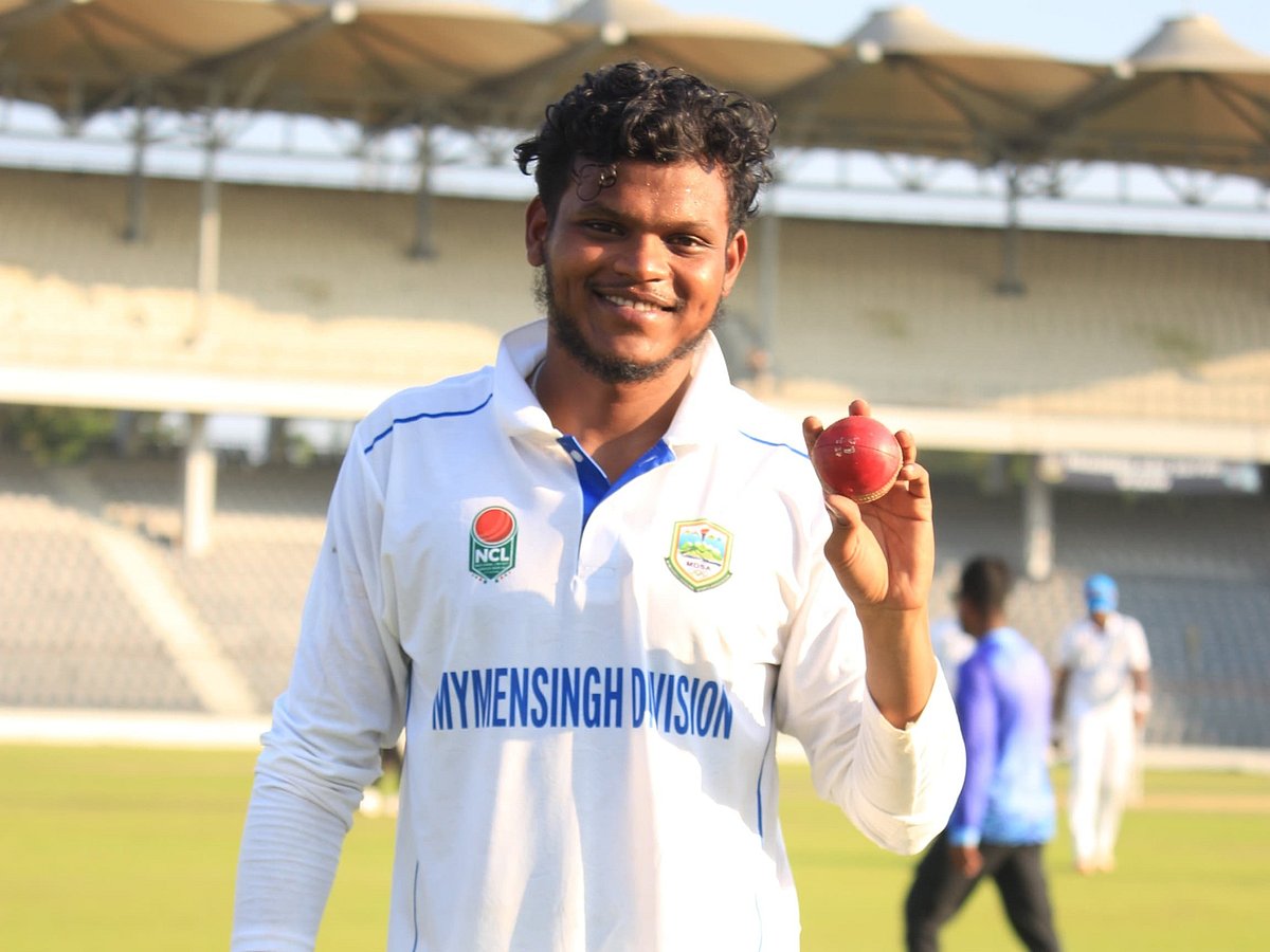 সিলেটের প্রথম ইনিংসে ৯ উইকেট নেন ময়মনসিংহের স্পিনার রাকিবুল