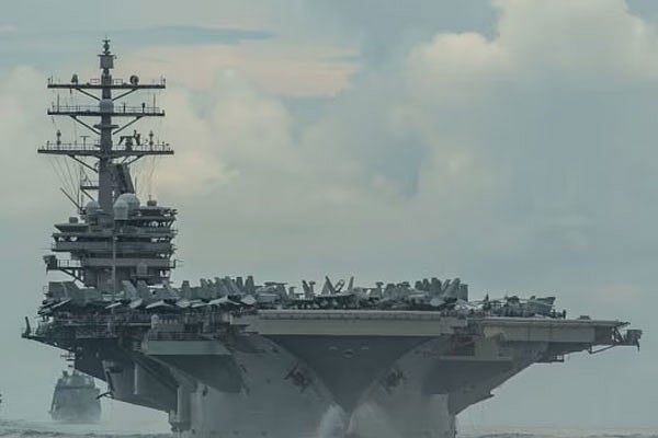 মার্কিন বিমানবাহী রণতরি ইউএসএস নিমিৎজ