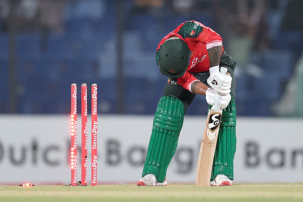 সিরিজের দ্বিতীয় টি–টোয়েন্টিতে বোল্ড হন লিটন দাস