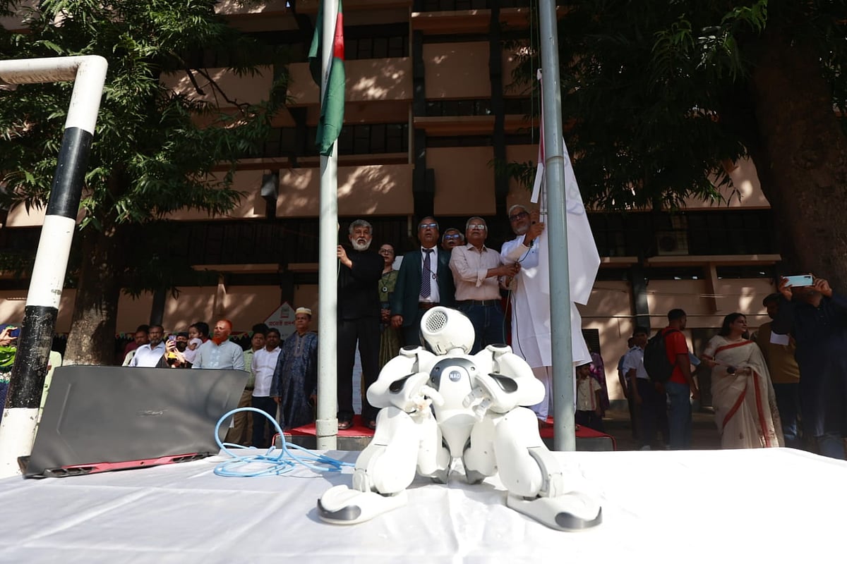 Oqituvchining külotsiz surati Gipno orgazm stimulyatori