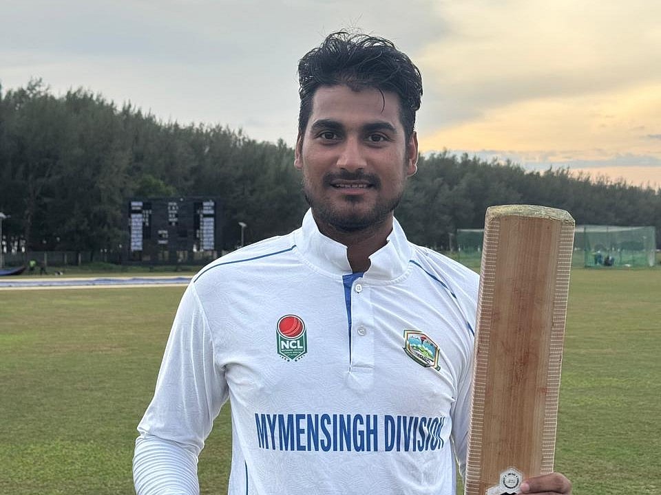প্রথম শ্রেণির ক্রিকেটে চতুর্থ সেঞ্চুরি পেয়েছেন মোহাম্মদ নাঈম