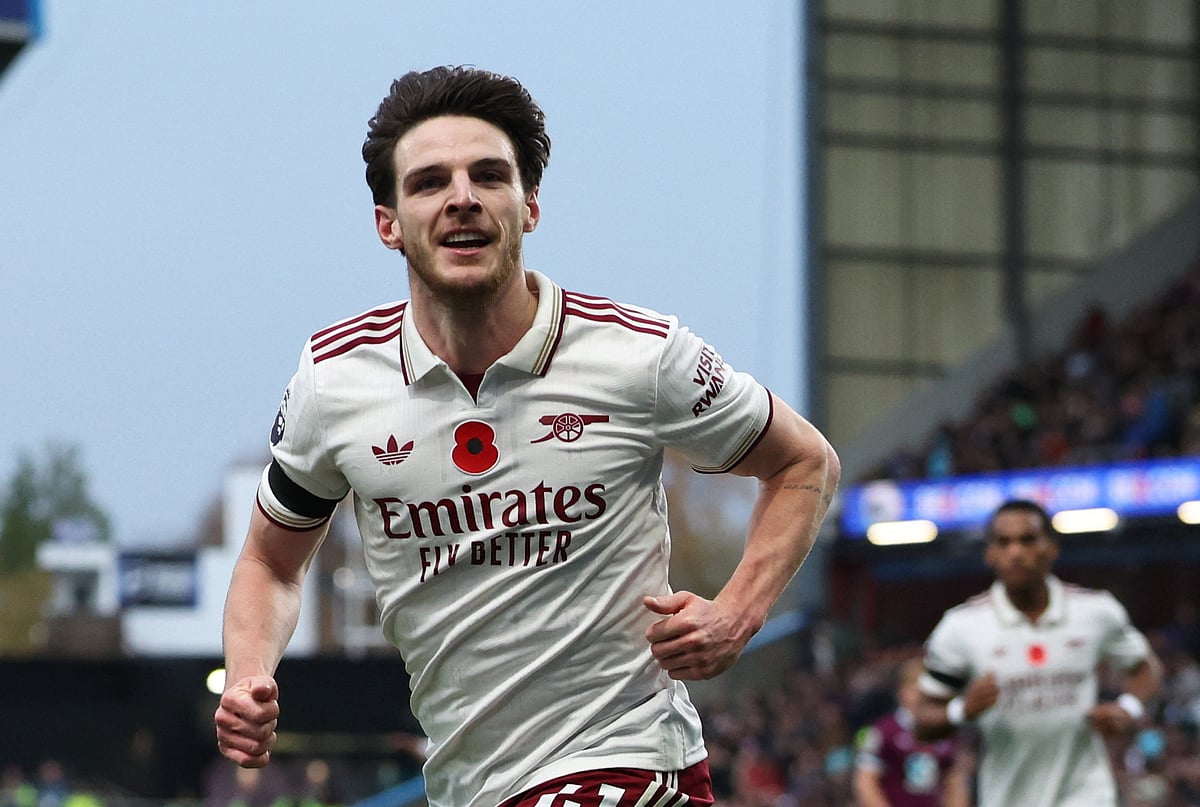 আর্সেনালের দ্বিতীয় গোলের পর ডেকলান রাইস। রাইসরা ২–০ গোলে হারিয়েছে বার্নলিকে