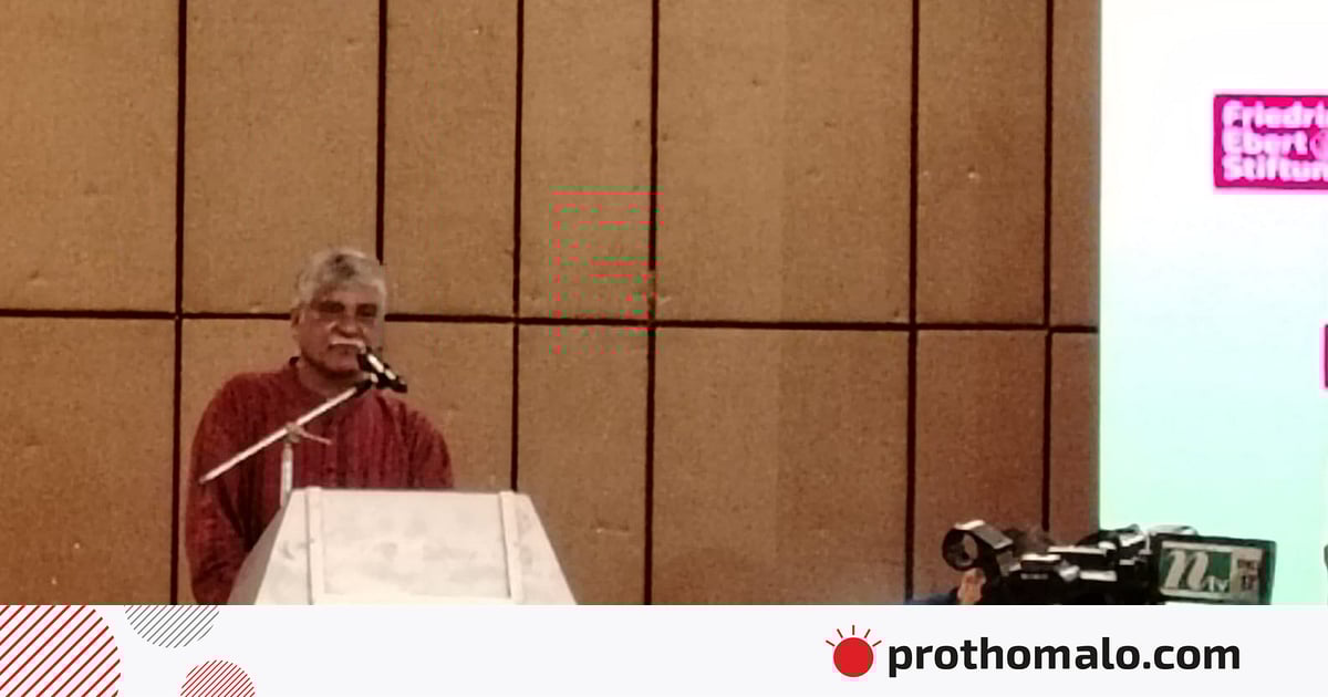 Kampirni olomon sikishyapti Kampirni olomon sikishyapti