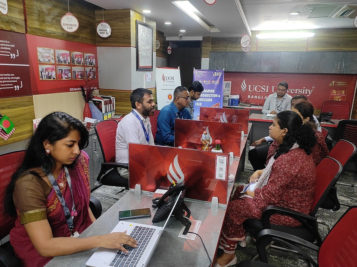 ইউসিএসআই ইউনিভার্সিটির ডিগ্রি শুধু চাকরির সুযোগই তৈরি করবে না, শিক্ষার্থীদের ব্যবসায়িক নেতৃত্ব গঠন ও উদ্যোক্তা হওয়ার পথ সুগম করবে