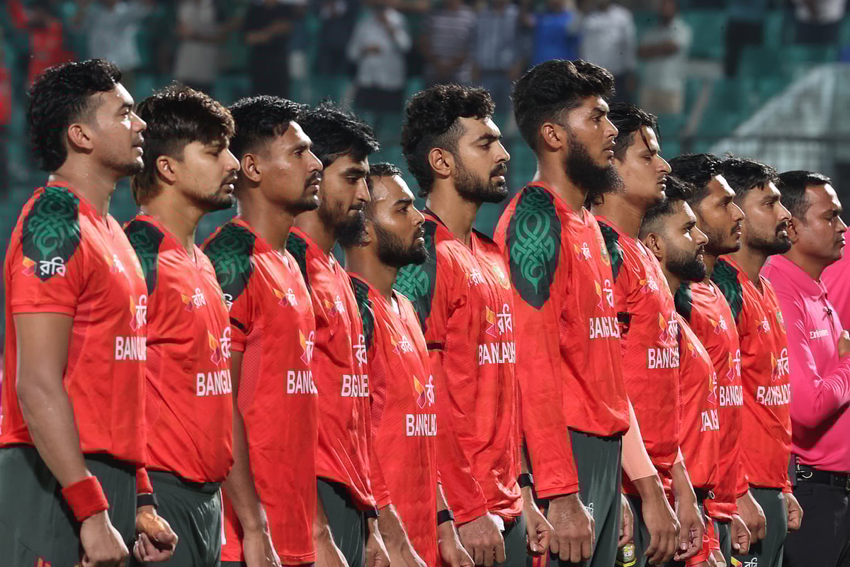 খারাপ সময়ের মধ্য দিয়ে যাচ্ছে বাংলাদেশ ক্রিকেট দল