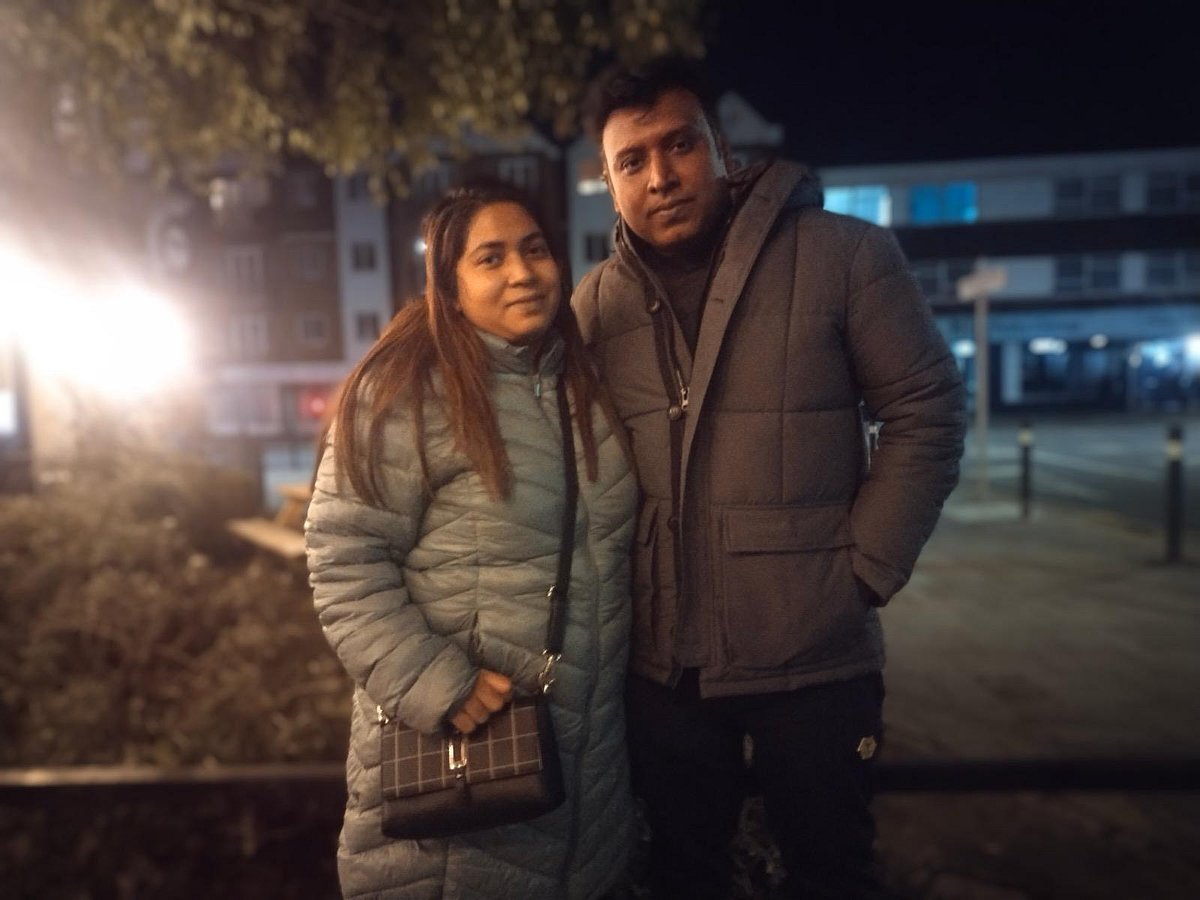 স্ত্রী আফরিনা পারভিনের সঙ্গে লন্ডনে মাহমুদুল হাসান