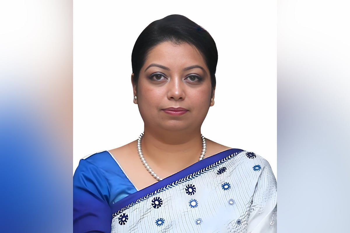 Mobil telefonda ona va ogil vannasida suratga olingan Nalchikdagi KBR porno jinsiy aloqani tomosha q Super sexy oqituvchi