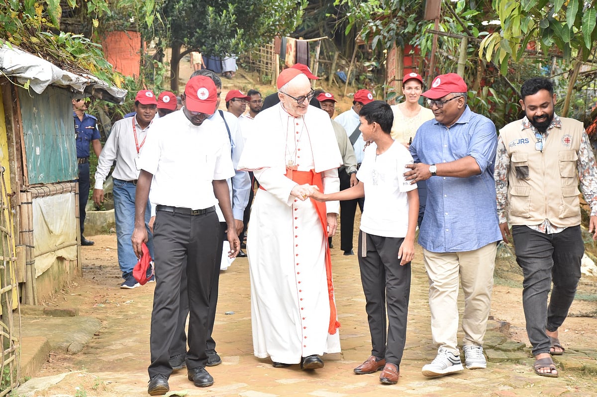 কক্সবাজারের রোহিঙ্গা শিবির পরিদর্শন করেছেন ভ্যাটিকানের সমন্বিত মানব উন্নয়ন মন্ত্রী কার্ডিনাল ফেলিক্স মাইকেল চের্নি