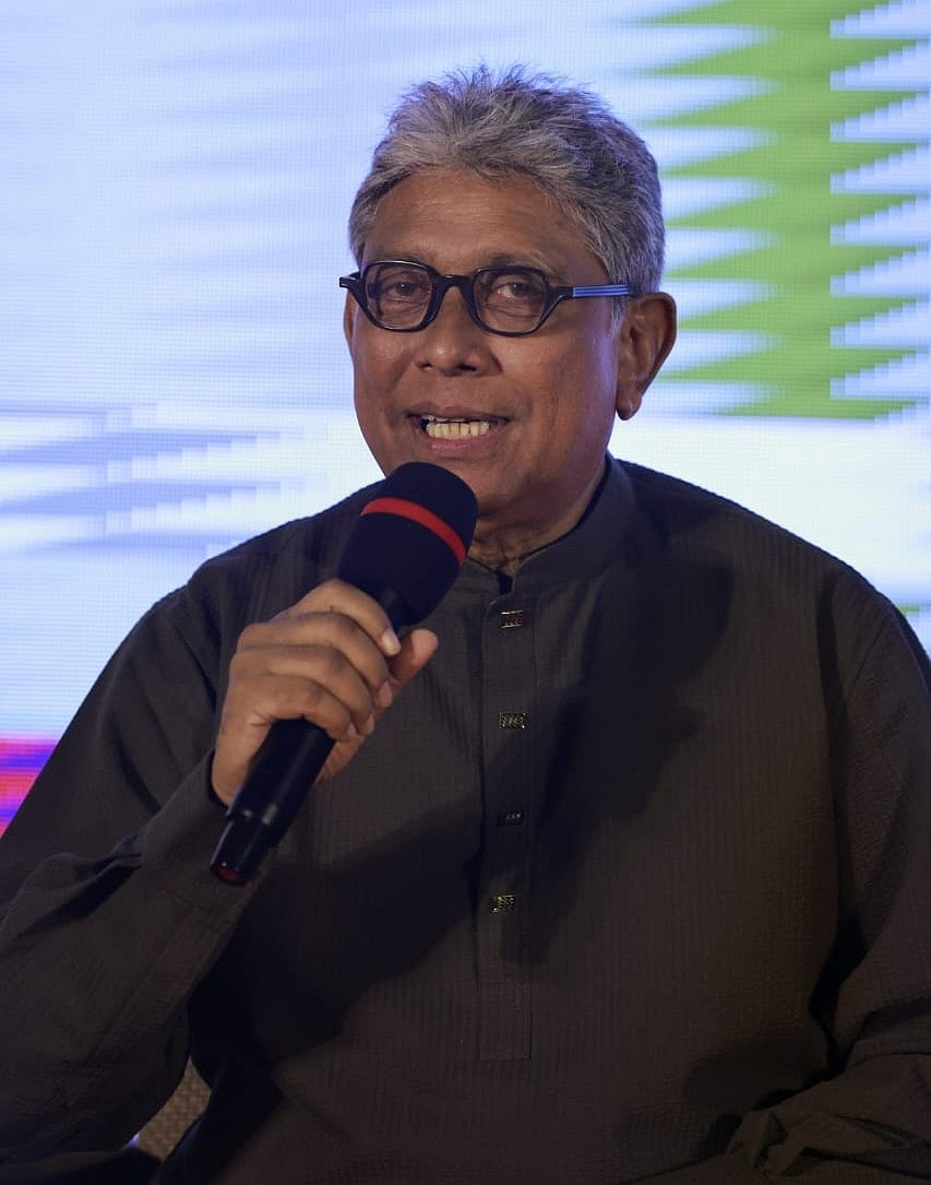 অভিনেতা আফজাল হোসেন প্রথম আলোর ২৭তম বর্ষপূর্তি উপলক্ষে আয়োজিত অনুষ্ঠানে বক্তব্য দেন। কৃষিবিদ ইনস্টিটিউশন, ঢাকা, ৪ নভেম্বর