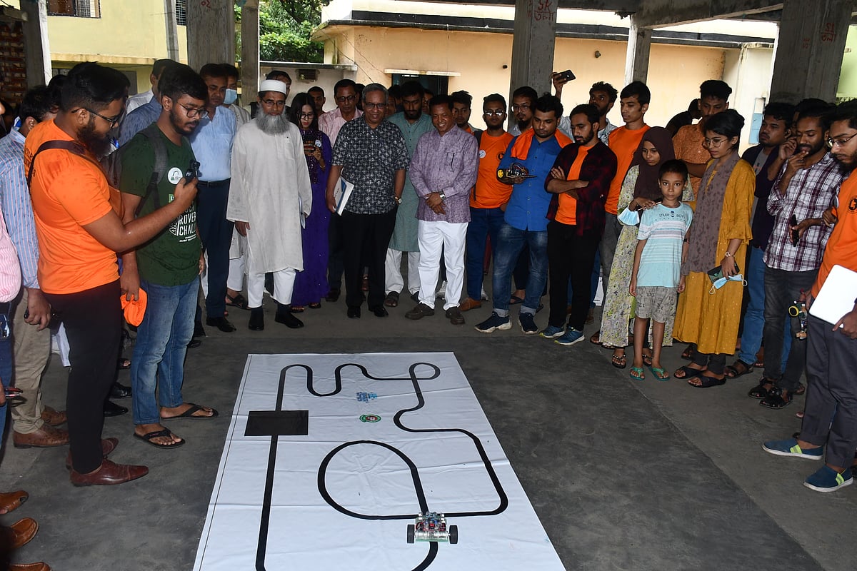 জাতীয় কম্পিউটার প্রশিক্ষণ ও গবেষণা একাডেমিতে (নেকটার) অ্যাডভান্সড সার্টিফিকেট কোর্স অন কম্পিউটার ট্রেনিং কোর্সে ভর্তি চলছে