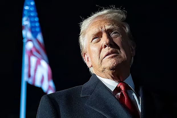 প্রেসিডেন্ট ডোনাল্ড ট্রাম্প