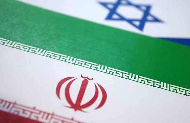 ইরান ও ইসরায়েলের পতাকা