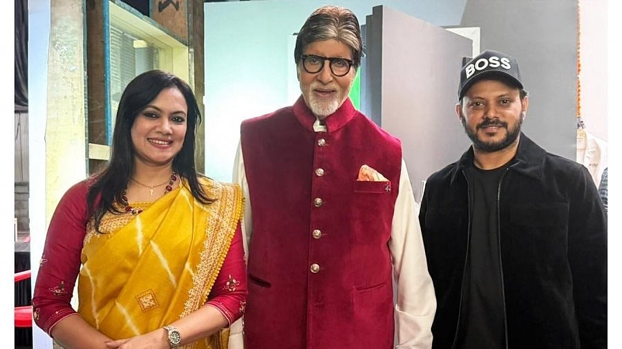 অমিতাভ বচ্চনের সঙ্গে প্রযোজক শিরিন সুলতানা ও পরিচালক আবু হায়াত মাহমুদ