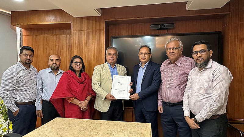 সামিট এলএনজি টার্মিনাল (এসএলএনজি) মহেশখালীতে জীবিকা উন্নয়ন প্রকল্পে বিনিয়োগ বাড়াতে ইয়াং পাওয়ার ইন সোশ্যাল অ্যাকশনের (ওয়াইপিএসএ) সঙ্গে চুক্তি স্বাক্ষর করেছে।