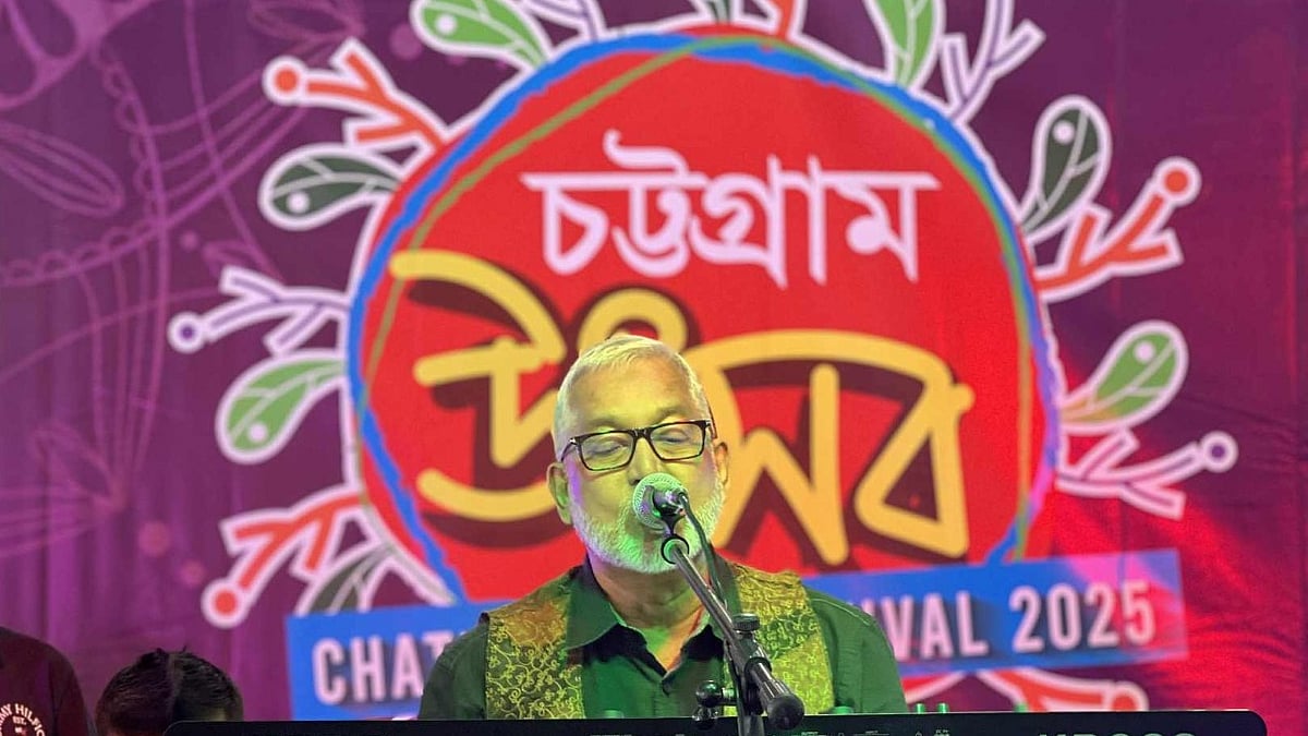 নকীব খান শুনিয়েছেন তার জনপ্রিয় বেশ কিছু গান