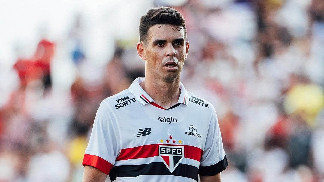 ব্রাজিলিয়ান মিডফিল্ডার অস্কার