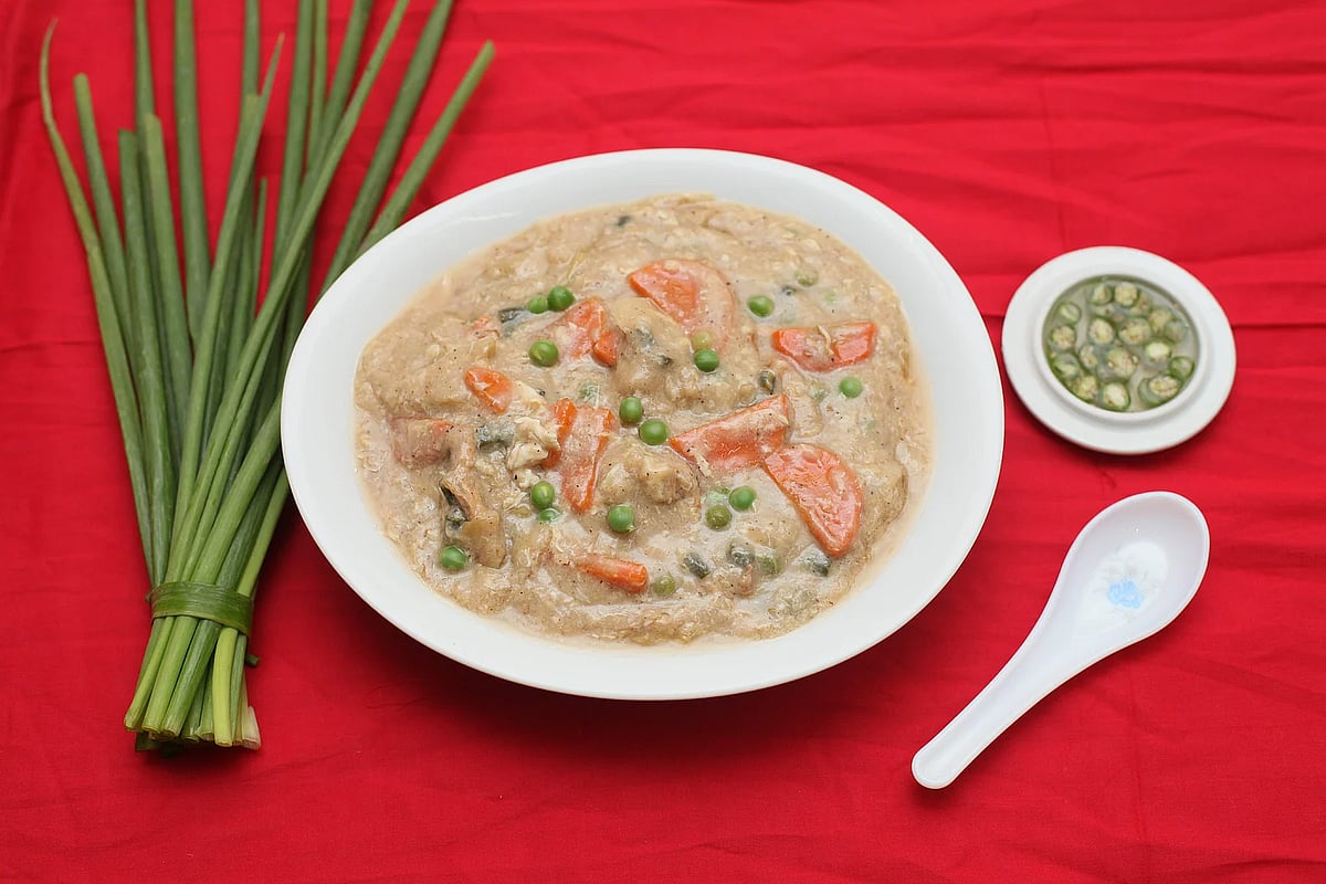 মুরগি ও সবজির স্যুপ