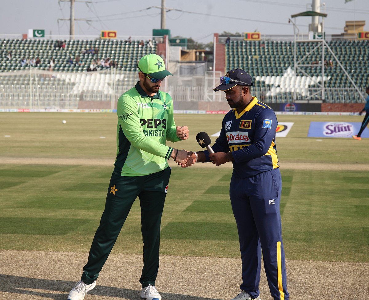 চলছে পাকিস্তান–শ্রীলঙ্কার দ্বিতীয় ওয়ানডে