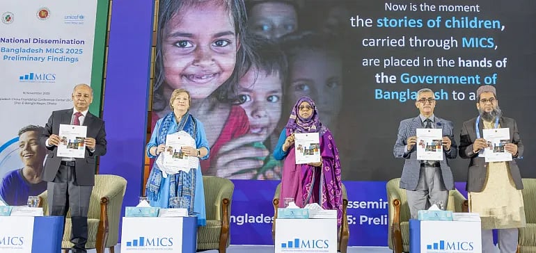 বাংলাদেশ পরিসংখ্যান ব্যুরো (বিবিএস) ও ইউনিসেফের নতুন প্রকাশিত মাল্টিপল ইন্ডিকেটর ক্লাস্টার সার্ভে (এমআইসিএস) প্রতিবেদন প্রকাশ করা হয়েছে। আজ রোববার রাজধানীর আগারগাঁওয়ে চীন-মৈত্রী সম্মেলন কেন্দ্রে