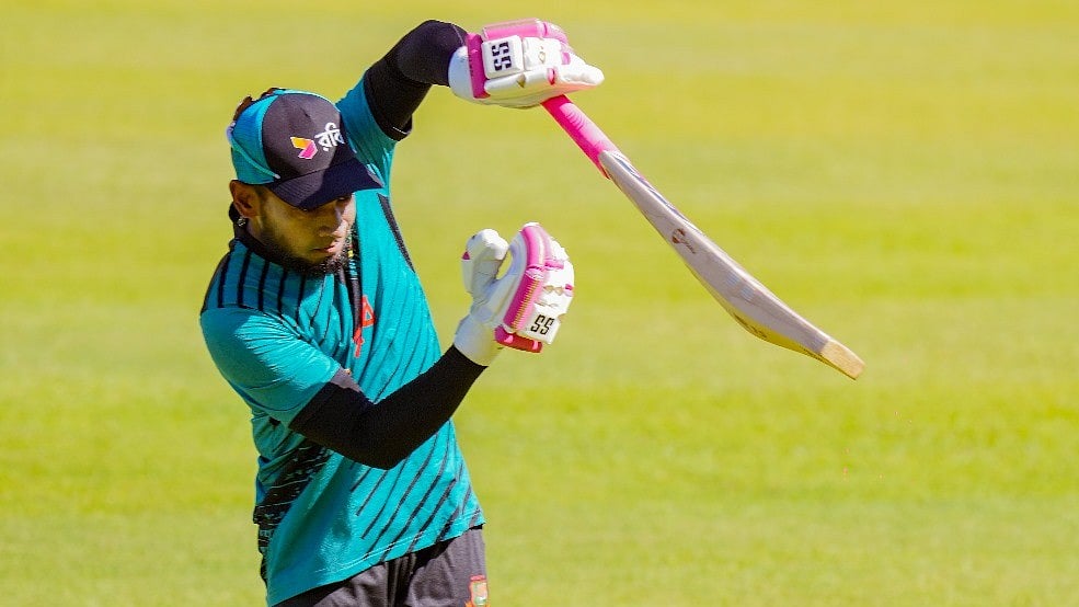 অনুশীলনে মুশফিকুর রহিম