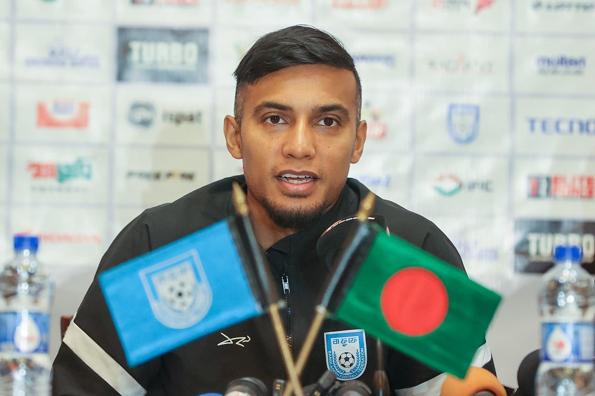 সংবাদ সম্মেলনে বাংলাদেশ অধিনায়ক জামাল ভূঁইয়া