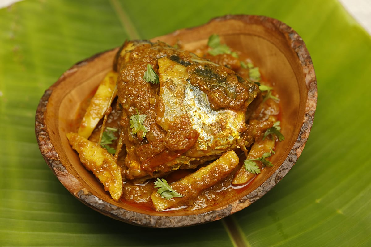 রুইয়ের মাথায় আলু চচ্চড়ি