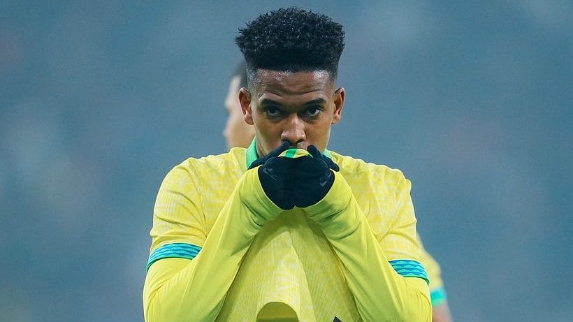 দারুণ ছন্দে আছেন ব্রাজিলিয়ান তারকা এস্তেভাও