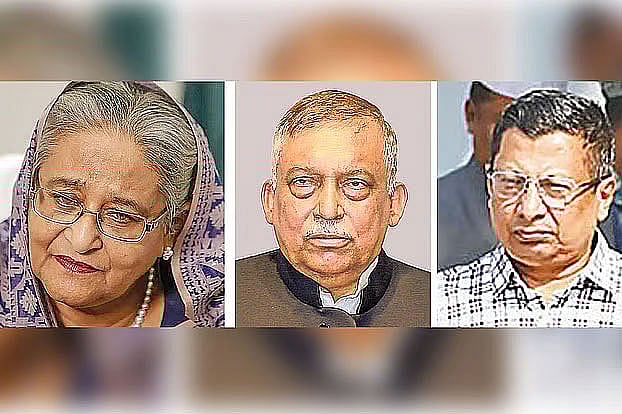 শেখ হাসিনা (বাঁয়ে), আসাদুজ্জামান খান কামাল (মাঝে), চৌধুরী আবদুল্লাহ আল–মামুন (ডানে)