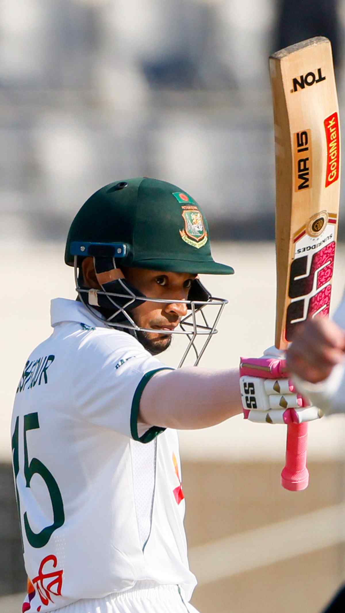 মুশফিকের আগে শততম টেস্টে সেঞ্চুরি করেছেন কারা