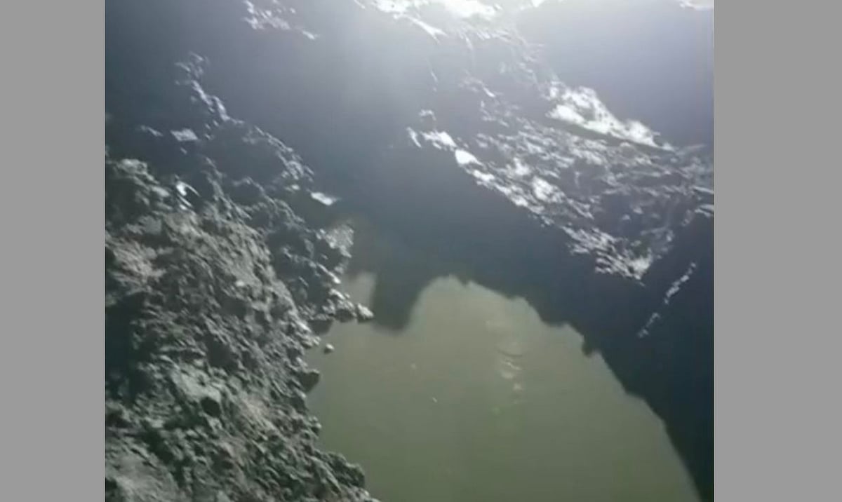 নারায়ণগঞ্জ সদর উপজেলার এনায়েতনগর ইউনিয়নের শাসনগাঁও এলাকায় পঞ্চবটী-মুক্তারপুর উড়ালসড়কের পাইলিংয়ের সময় আবারও তিতাস গ্যাসের প্রধান পাইপলাইন ফেটে গ্যাস সরবরাহ বন্ধ হয়ে গেছে