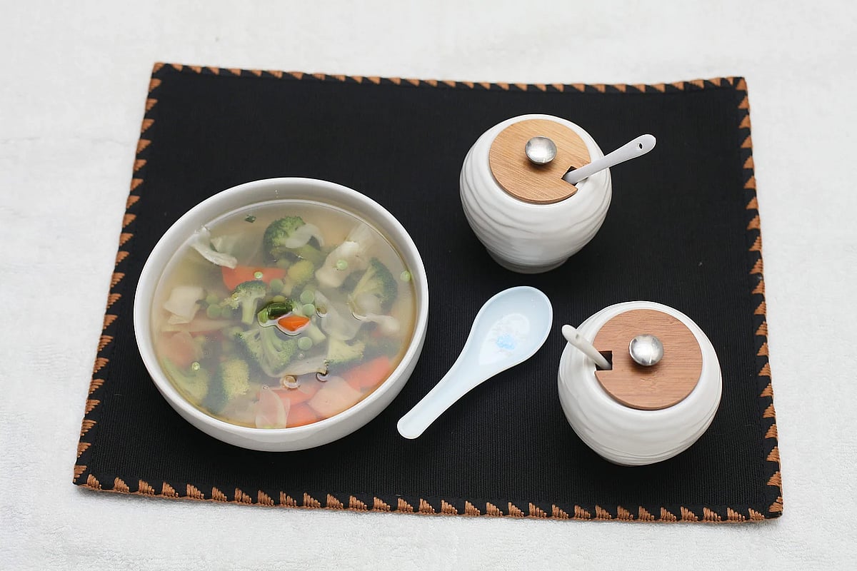 ক্লিয়ার ভেজিটেবল স্যুপ