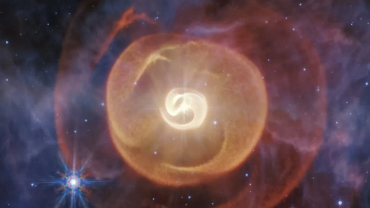 জেমস ওয়েব টেলিস্কোপের তোলা অস্বাভাবিক নক্ষত্রব্যবস্থার ছবি